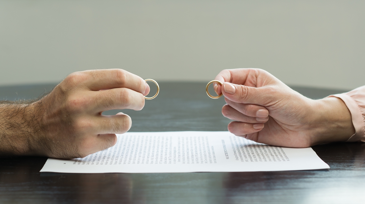 Mutual Divorce Lawyer